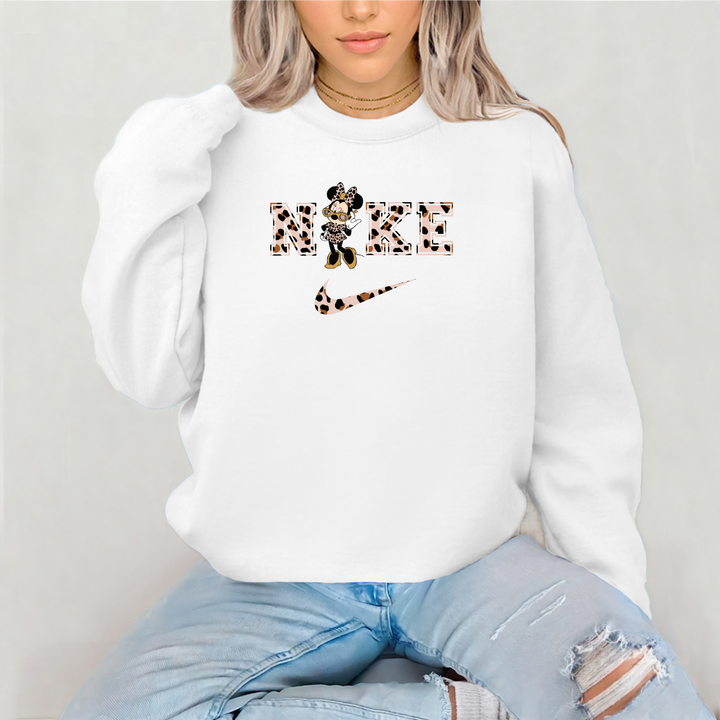Nike v3, Crewneck